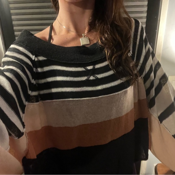 Free people striped sweater. Dolman sleeves. Size large. - Picture 6 of 6